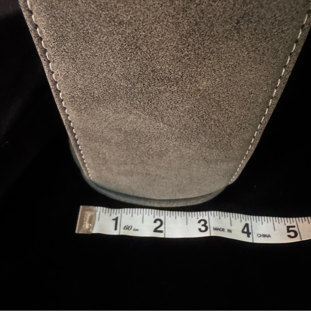 Kiss Lock Faux Suede Tote Purse - Picture 9 of 9